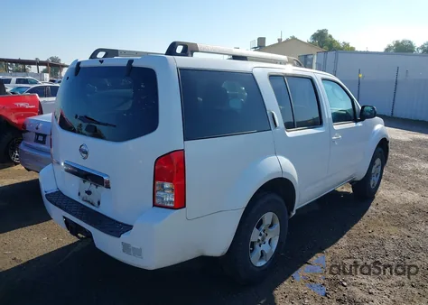 2005 Nissan Pathfinder Xe z USA, uszkodzony, nr VIN 5N1AR18W35C710309